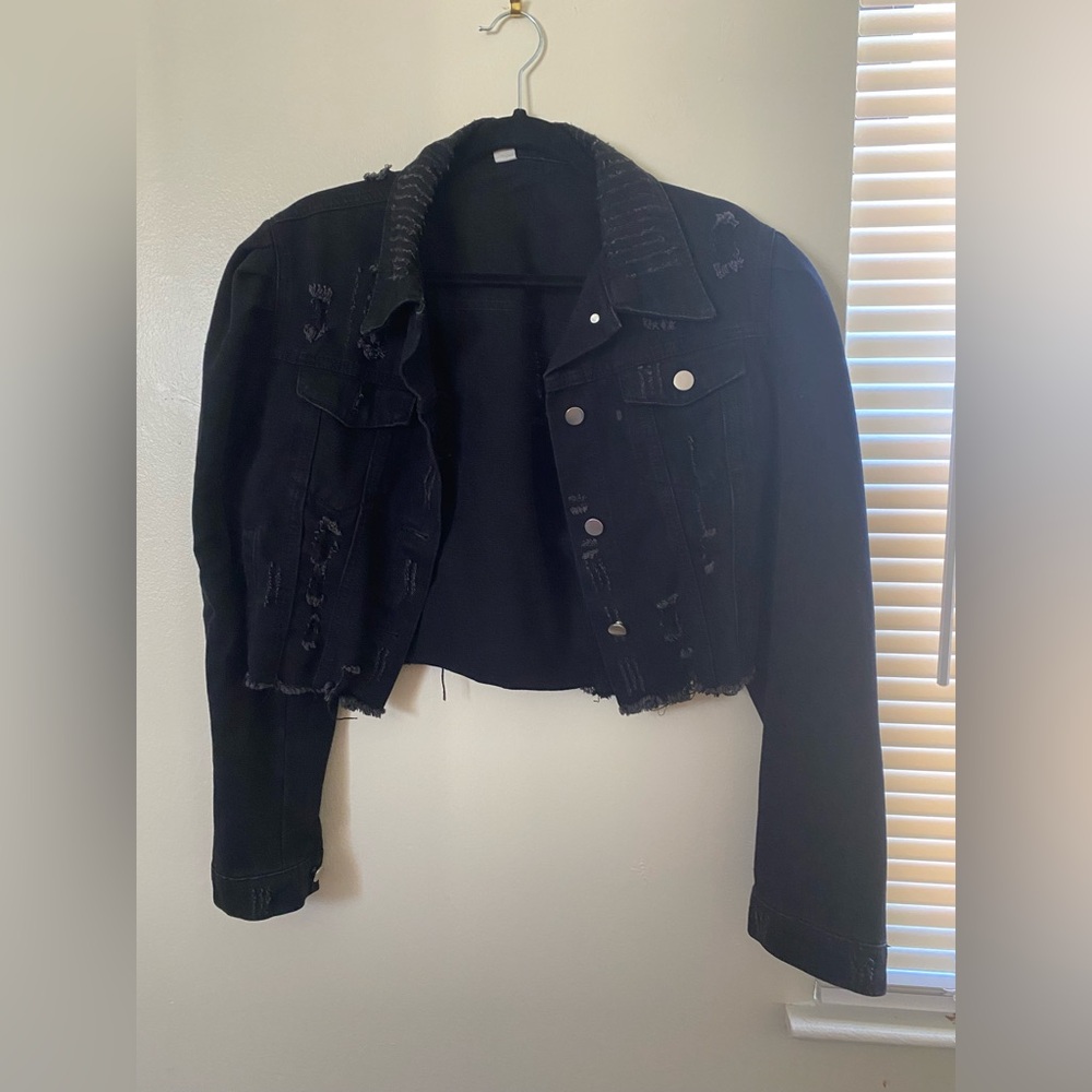 JEANS - BLACK DISTRESSED JACKET